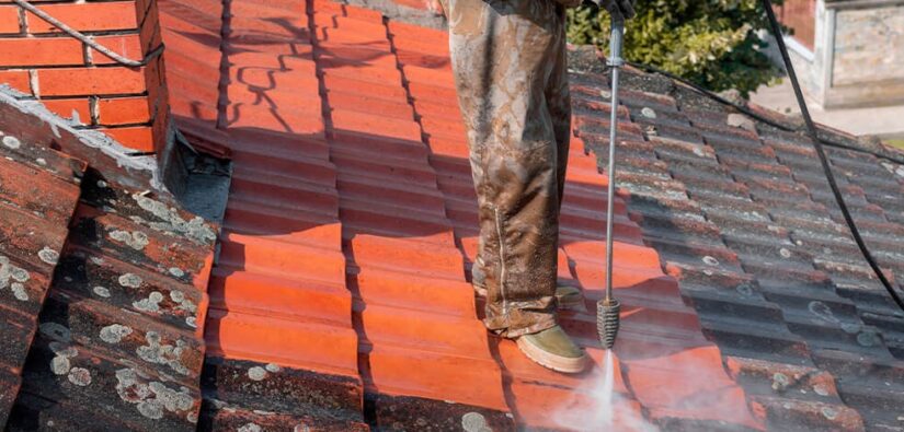 Roof Cleaning services in Miami