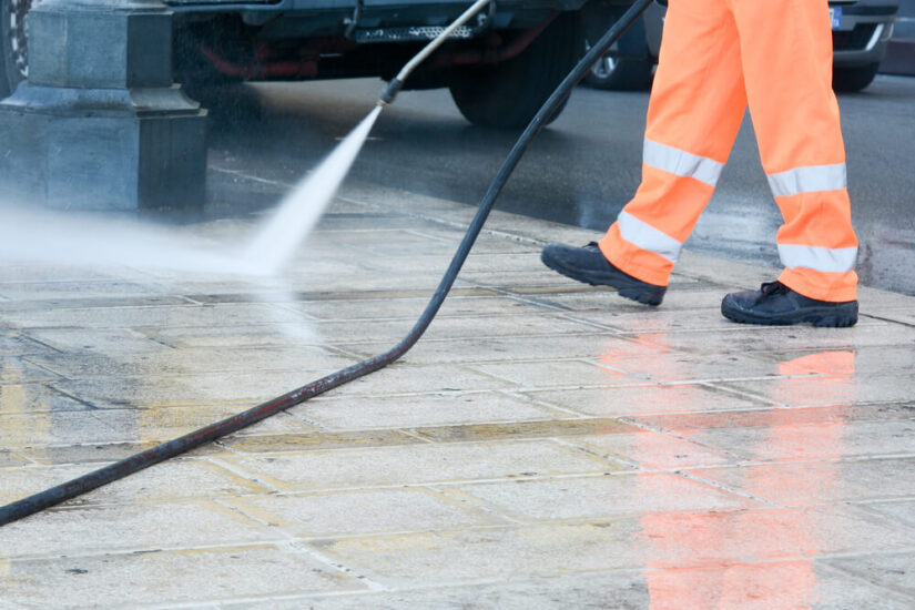 Miami beach sidewalk pressure cleaning services